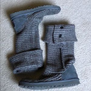 UGG classic cardy button detailed knit boot